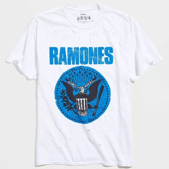 RAMONES 2021 "Crest" Distressed Shirt NWT - Picture 7 of 8